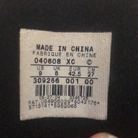 90’s Rodman Nike Shoes (laceless) - Picture 4 of 5